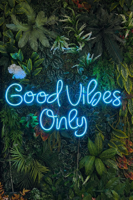 Good Vibes Only Neon LED Tabela – Dekoratif Mavi Neon Yazı